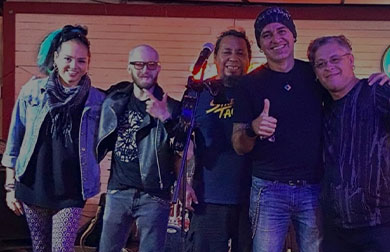 Zenzi Bands Live Music
